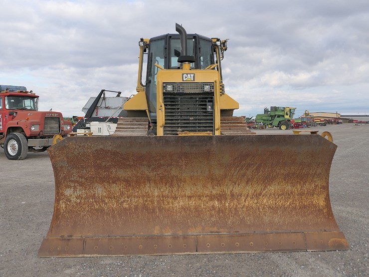 2015-caterpillar-d6n-xl-image-10