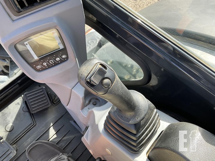 2020-kubota-kx057-4-image-25