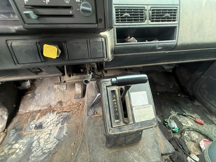 2002-caterpillar-3126-image-55