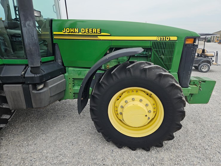 2001-john-deere-8110-image-18