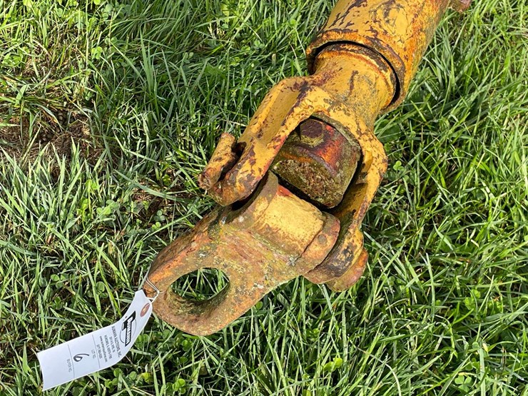 caterpillar-44-tow-grader-image-11