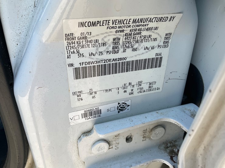 2013-ford-f350-image-15