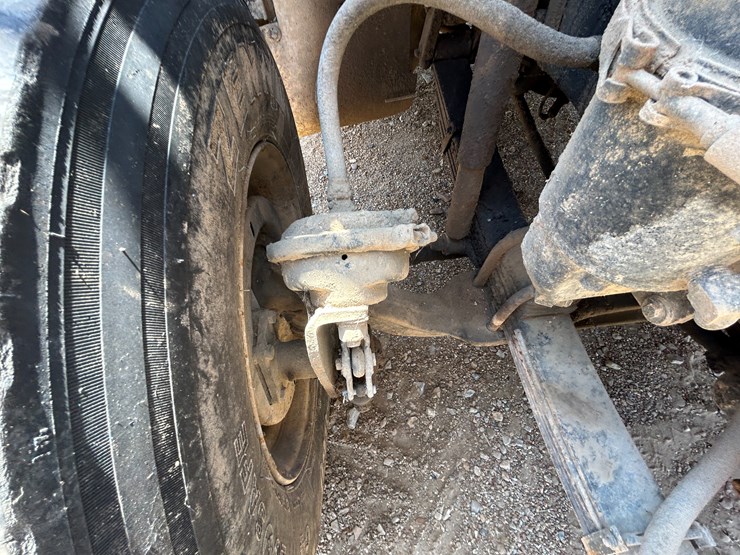 #22533-•-1994-freightliner-t/a-daycab-dump-truck-vin:-1fuyfdyb6rp462199-image-31