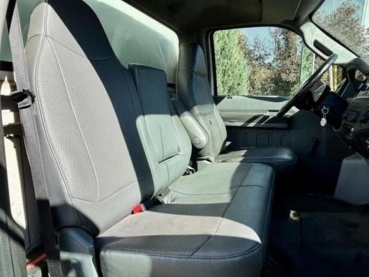 2013-ford-f750-xl-image-89