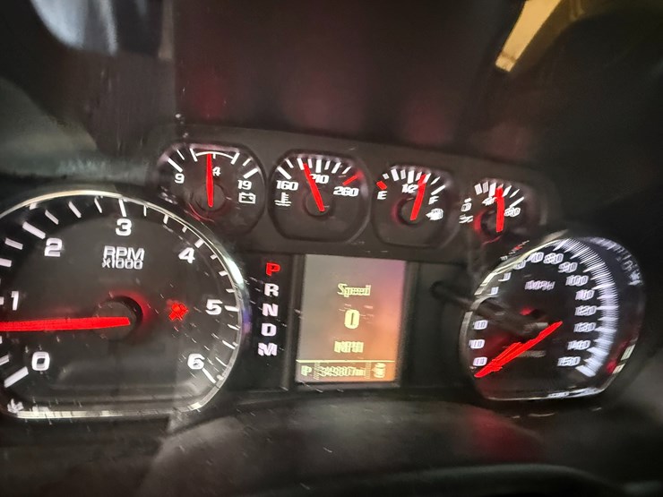 2015-chevrolet-tahoe-image-62