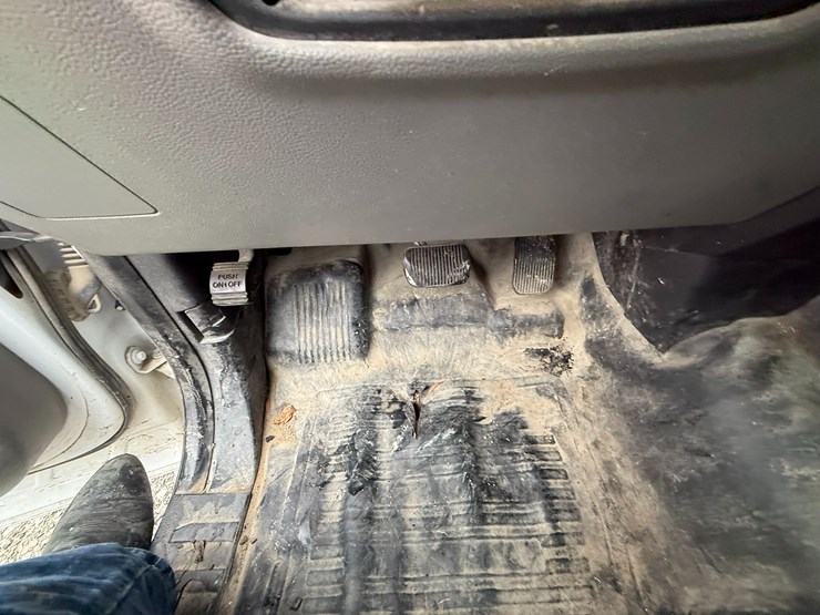 2017-ford-f150-image-57