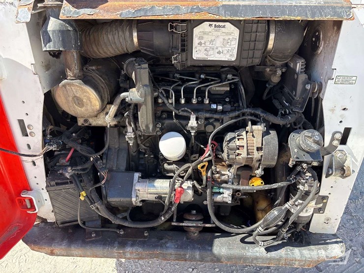 2018-bobcat-t590-image-13