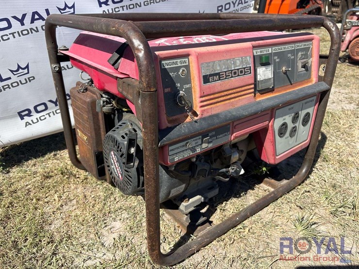 honda-em3500s-portable-gasoline-generator-image-3