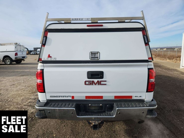 2018-gmc-sierra-2500hd-image-23
