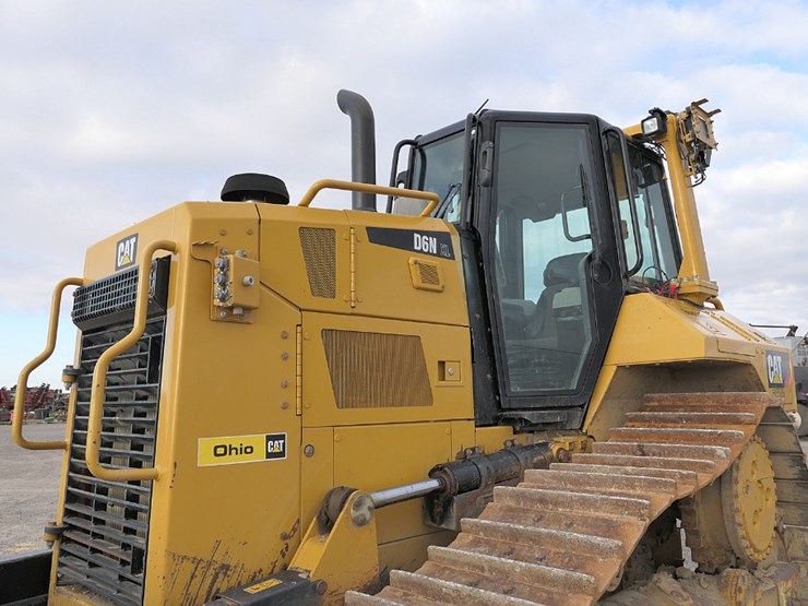 2015-caterpillar-d6n-xl-image-13