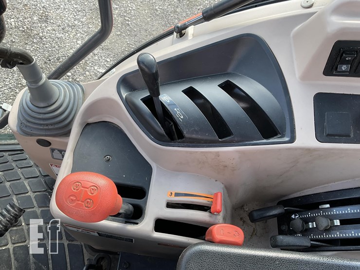 2016-kubota-m7060hdc-image-19