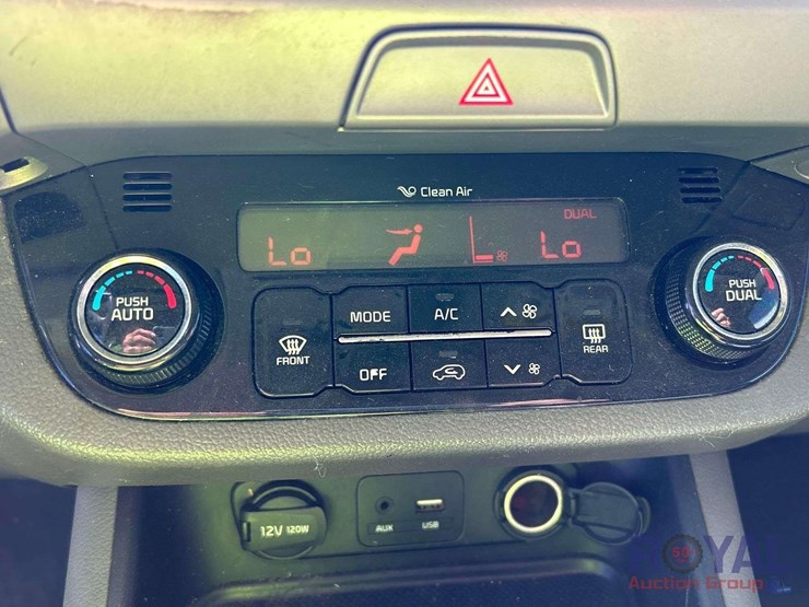 2015-kia-sportage-image-19