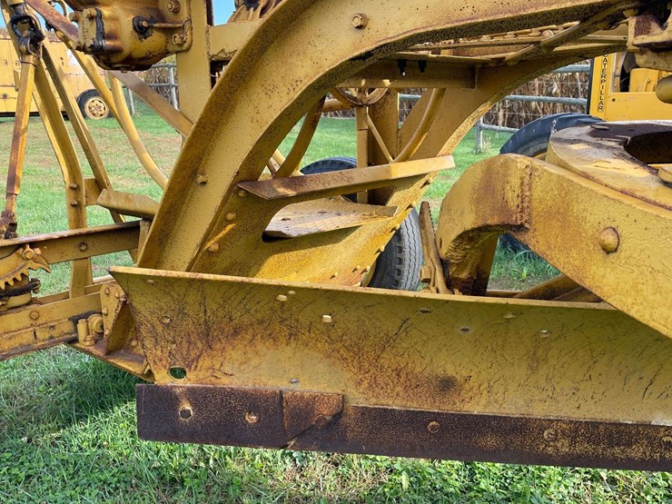 caterpillar-44-tow-grader-image-43