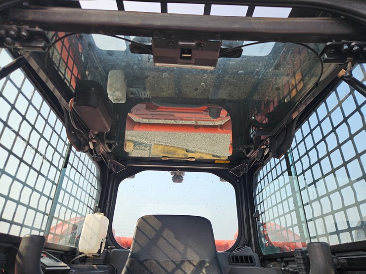 2022-kubota-svl75-2-image-8