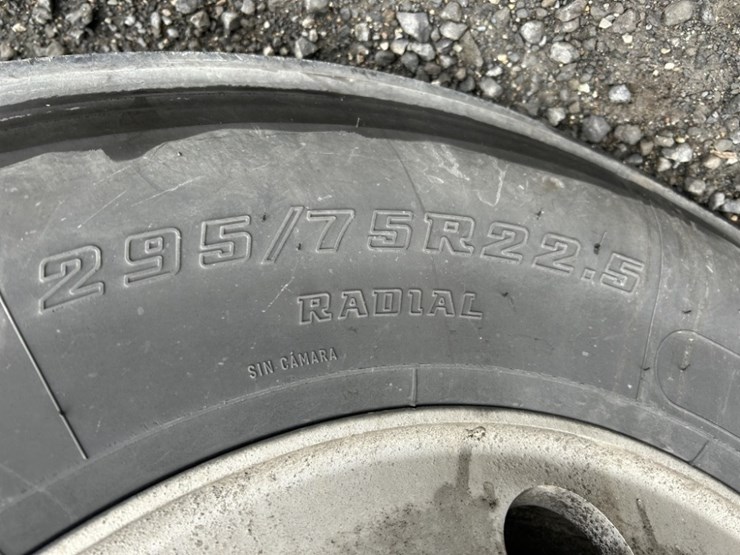 2007-peterbilt-387-image-34