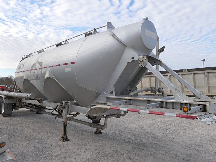 2019-gallegos-7300g-tandem-pneumatic-bulk-trailer,-sn:3dg1n4257kg000717,-no-image-5