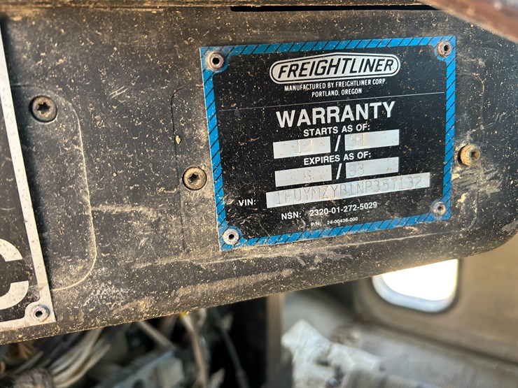 #22529-•-inop-1992-freightliner-t/a-daycab-truck-tractor-vin:-1fuymzyb1np357132-image-56