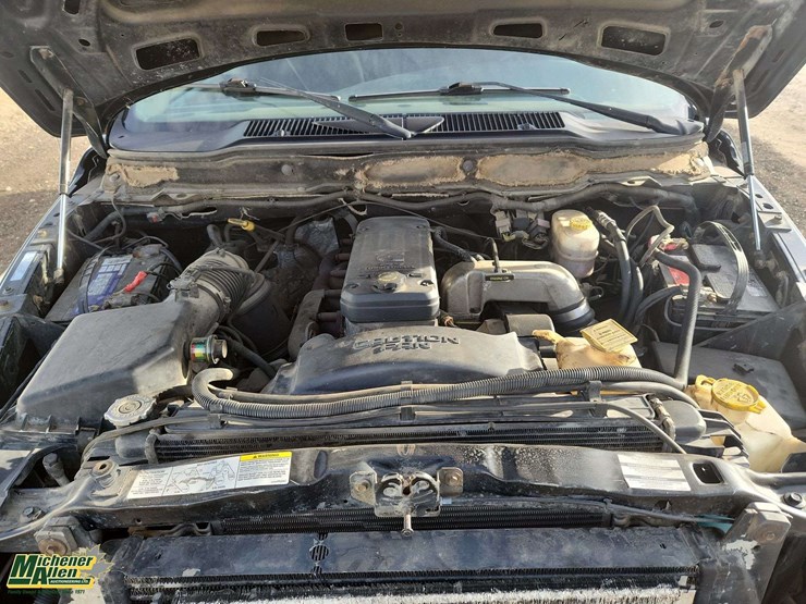 2004-dodge-ram-3500-image-26