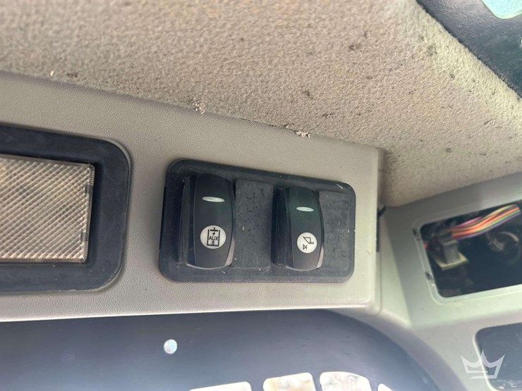 caterpillar-249d-image-11