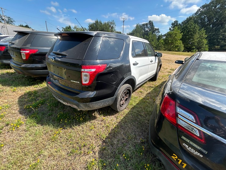 2013-ford-explorer-image-5