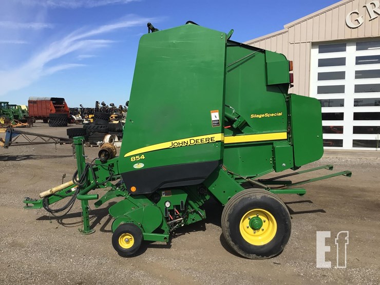 2010-john-deere-854ss-image-2