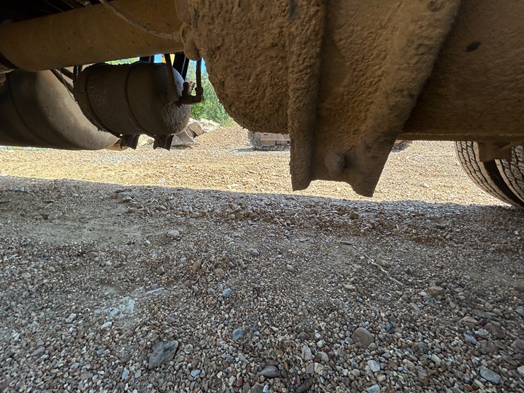 #22533-•-1994-freightliner-t/a-daycab-dump-truck-vin:-1fuyfdyb6rp462199-image-21