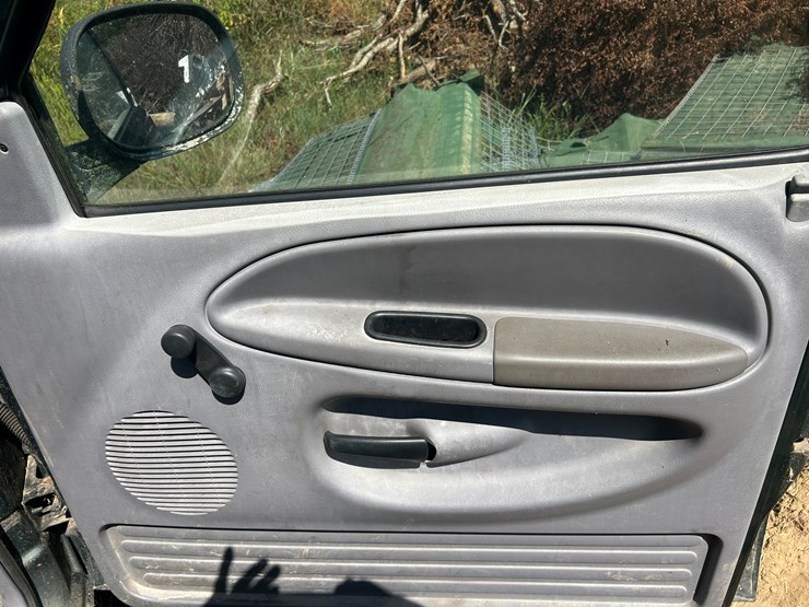 2001-dodge-ram-1500-image-23