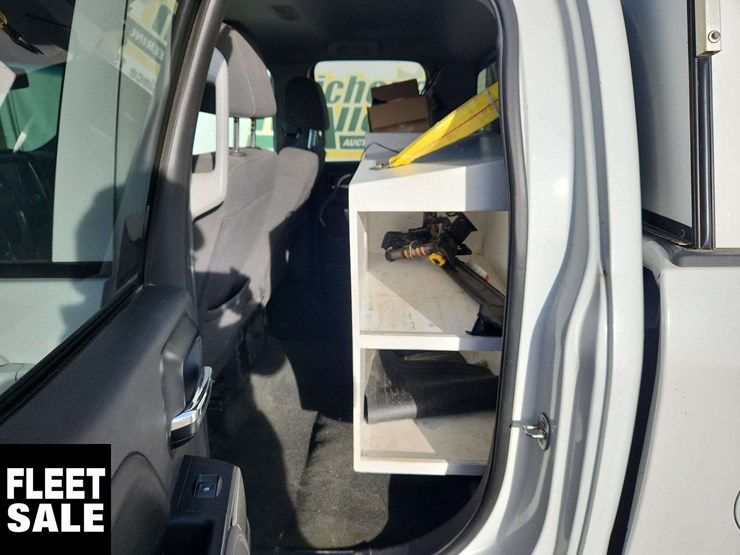 2017-chevrolet-silverado-1500-image-18