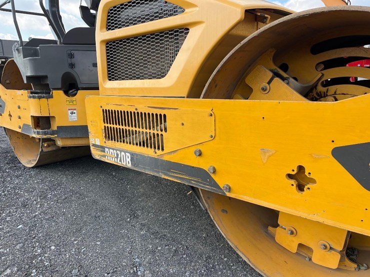 volvo-dd120b-image-8