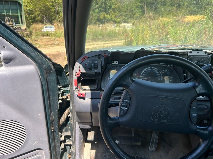 2001-dodge-ram-1500-image-44