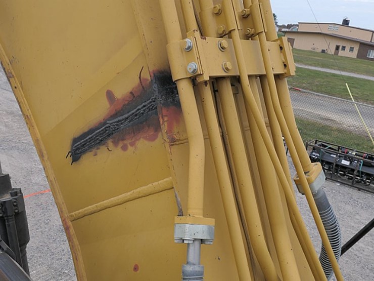 2015-caterpillar-329fl-image-38