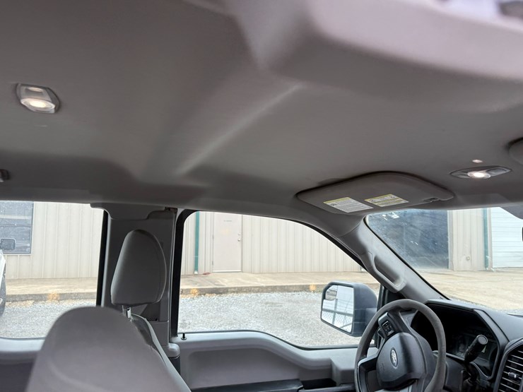 2017-ford-f150-image-32