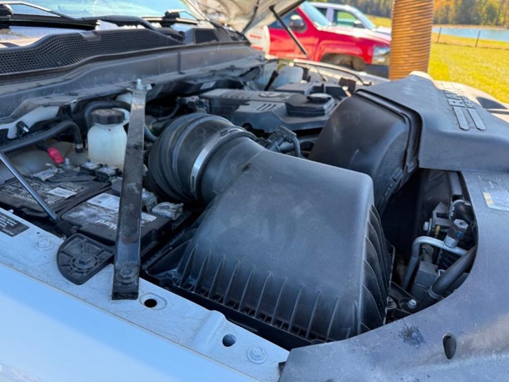 2020-dodge-ram-5500-image-31