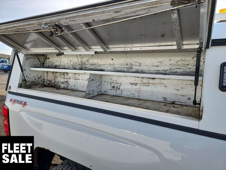 2017-chevrolet-silverado-1500-image-23