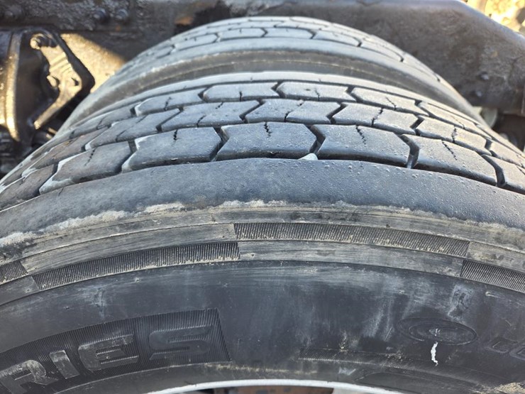 2007-peterbilt-386-image-93