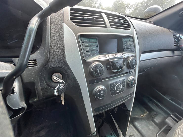 2013-ford-explorer-image-50