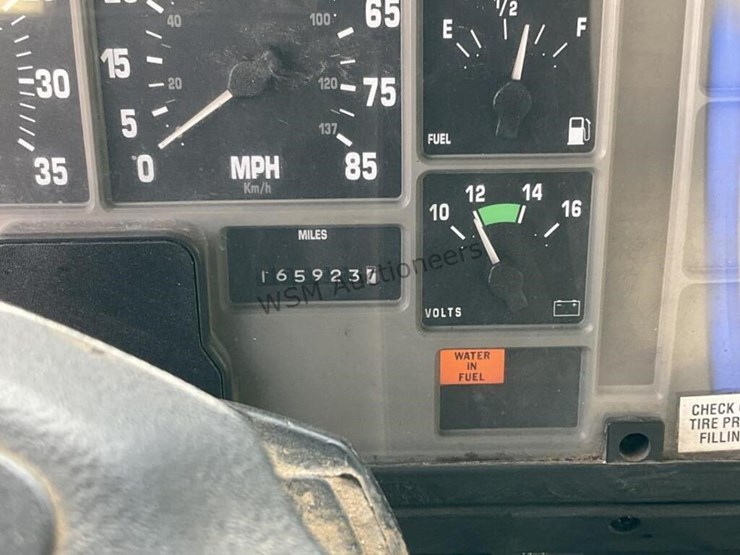 international-4700-image-22