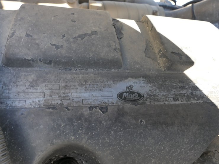 2004-mack-ch613-image-26