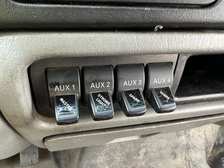 2006-ford-f450-image-30