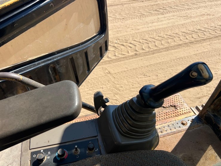 2000-caterpillar-322bl-image-37