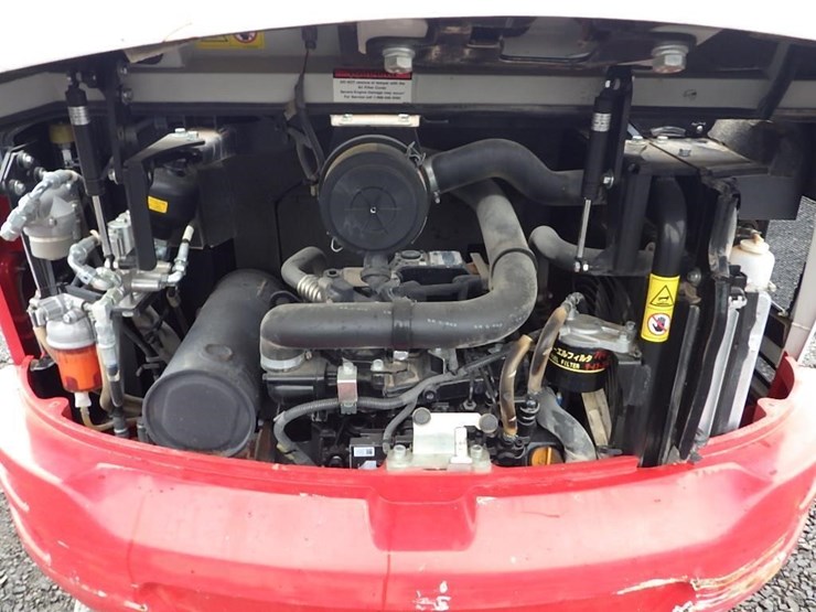 takeuchi-tb230-image-21