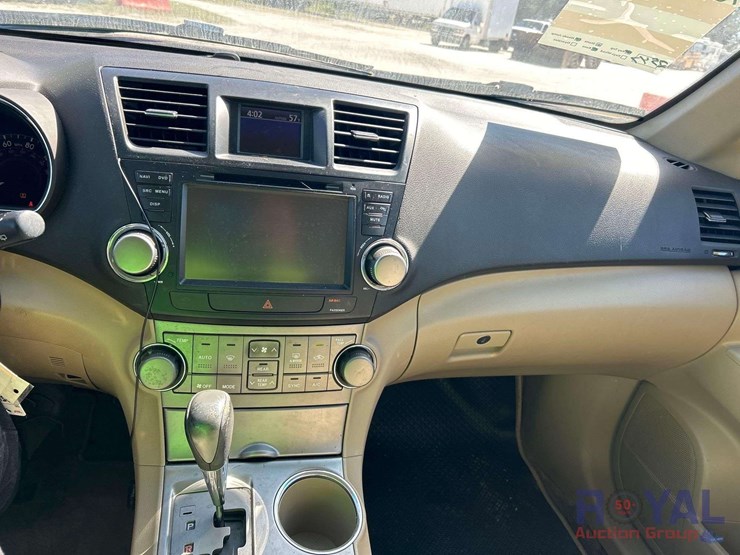 2009-toyota-highlander-image-14