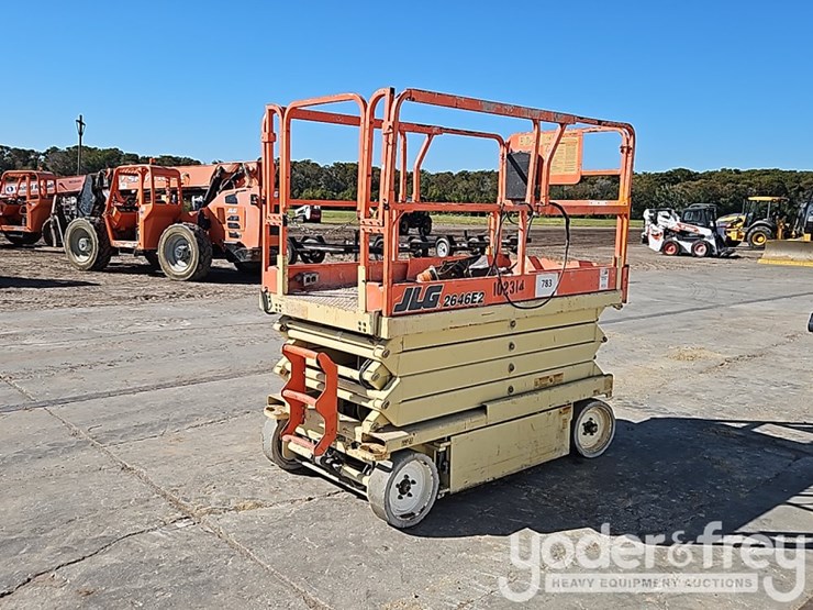 2002-jlg-2646e2-image-5