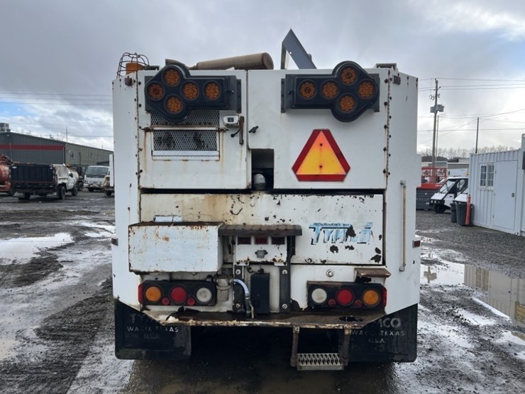 1997-ford-cf8000-image-5