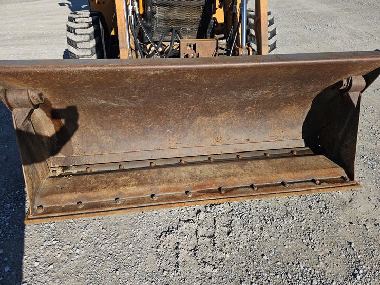 2016-case-590sn-image-3