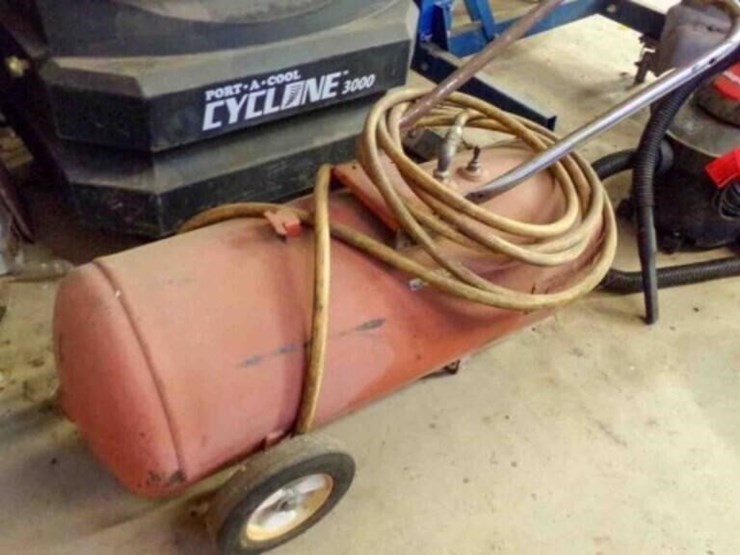 rolling-air-tank---10-gal-(?)-image-2