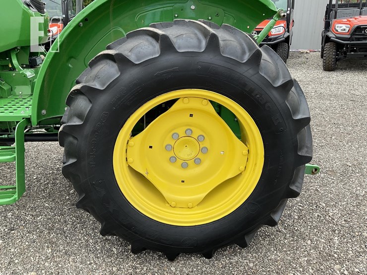 2021-john-deere-5055e-image-15