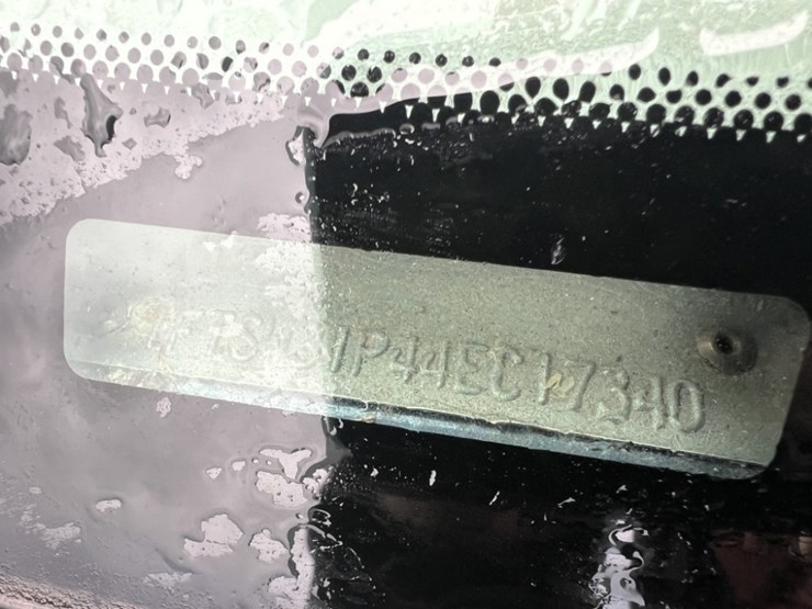 2004-ford-f350-image-9