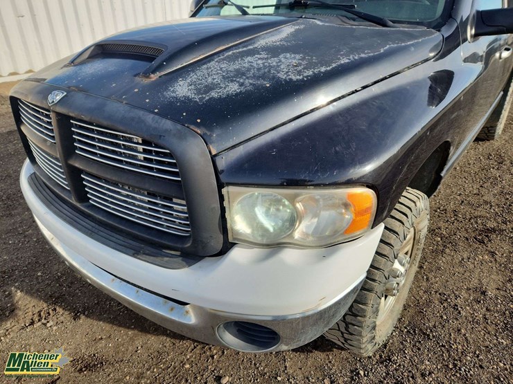 2004-dodge-ram-3500-image-34
