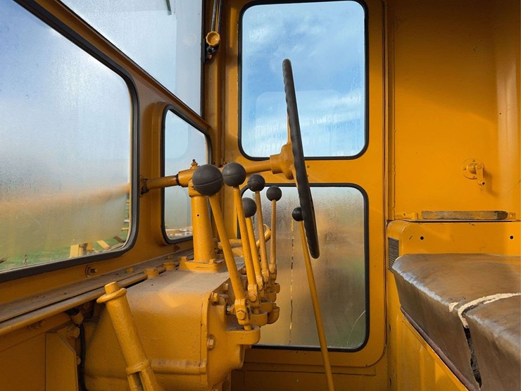 1937-caterpillar-no.-212-motor-grader-image-66